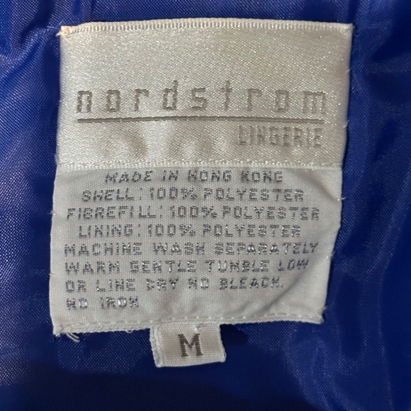 1970s Glamorous Royal Blue Iris Quilted Robe/ Housecoat or Evening Coat - Med - Picture 6 of 11